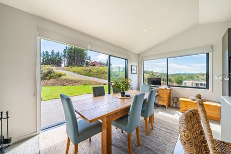 Photo of property in 46 Crest Road, Akatarawa, Upper Hutt, 5372