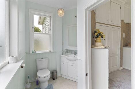 Photo of property in 206 Main Street, Greytown, 5712