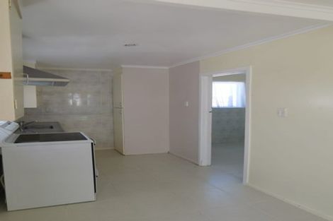 Photo of property in 44 Brandon Road, Glen Eden, Auckland, 0602