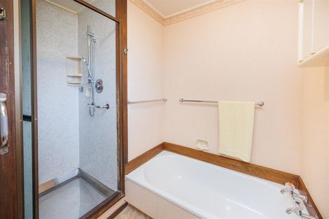 Photo of property in 12a Oxford Street, Marton, 4710