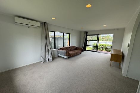 Photo of property in 25 Davington Way, Burswood, Auckland, 2013