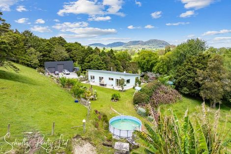 Photo of property in 37 Willow Lane, Maungaturoto, 0588