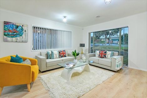 Photo of property in 41 Robin Brooke Drive, Flat Bush, Auckland, 2019