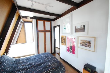 Photo of property in 9a Pitarua Street, Thorndon, Wellington, 6011