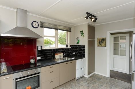 Photo of property in 6 Bennett Street, Waipawa, 4210