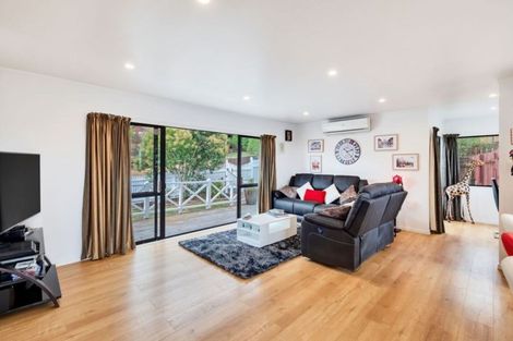 Photo of property in 50 Rhinevale Close, Henderson, Auckland, 0612