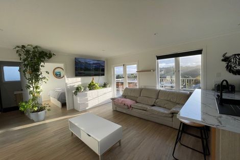 Photo of property in 289 Heatley Road, Whakapirau, 0583