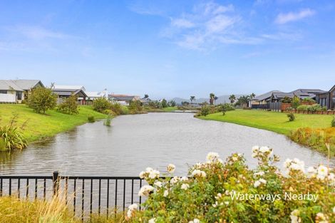 Photo of property in 99 The Boulevard, Papamoa Beach, Papamoa, 3118