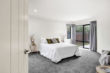 Photo of property in 1 Douglas Street, Hawera, 4610