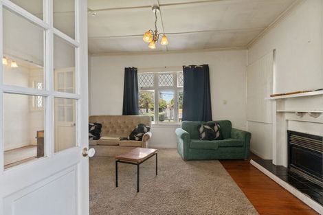 Photo of property in 63 Park Road, Carterton, 5713