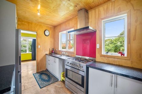 Photo of property in 30 Waingake Road, Manutuke, 4072