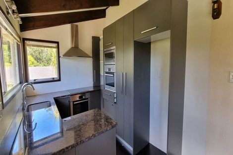 Photo of property in 9 Menear Lane, Hillcrest, Auckland, 0627