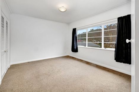 Photo of property in 48 Stokes Valley Road, Stokes Valley, Lower Hutt, 5019