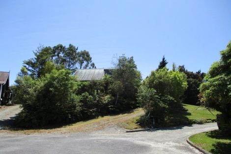 Photo of property in 19 Ivy Terrace, Moana, 7872