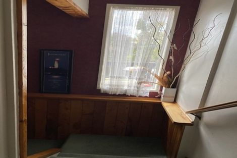 Photo of property in 52 Tamahere Drive, Glenfield, Auckland, 0629