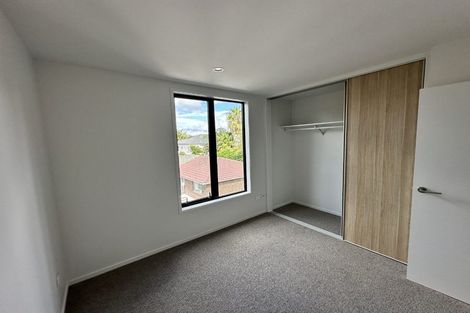 Photo of property in 19 Lyons Avenue, Murrays Bay, Auckland, 0630