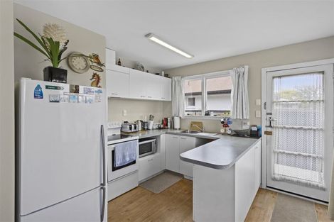 Photo of property in 2/107b Gayhurst Road, Dallington, Christchurch, 8061