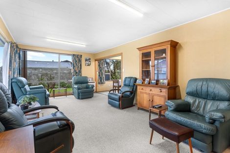 Photo of property in 5 Watson Place, Rangiora, 7400