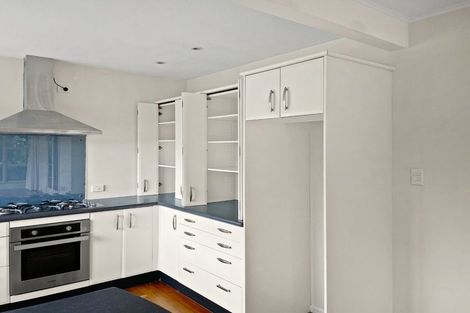 Photo of property in 13 Williamson Way, Karori, Wellington, 6012