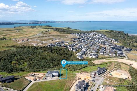 Photo of property in 17 Ridgelea Road, Long Bay, 0792