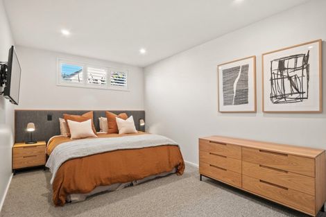 Photo of property in 92 Hensman Road, Queenstown, 9300