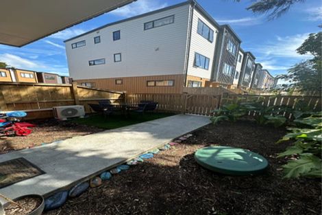 Photo of property in 19/9 Schnapper Rock Road, Greenhithe, Auckland, 0632