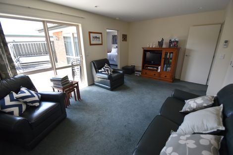 Photo of property in 19 Benmore Place, Omarama, 9412