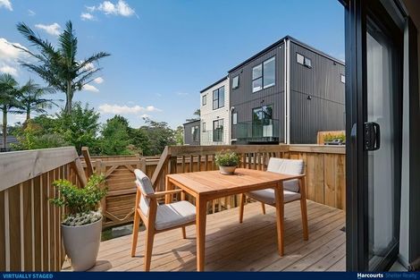 Photo of property in 2/105 Hobsonville Road, West Harbour, Auckland, 0618