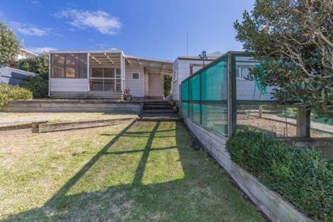 Photo of property in 19 Raukawa Street, Himatangi Beach, Foxton, 4891