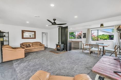 Photo of property in 8 Coleman Place, Darfield, 7510