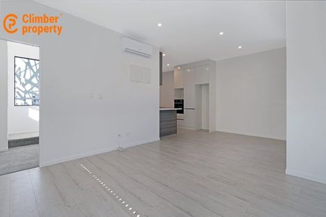 Photo of property in 1/3238 Great North Road, New Lynn, Auckland, 0600