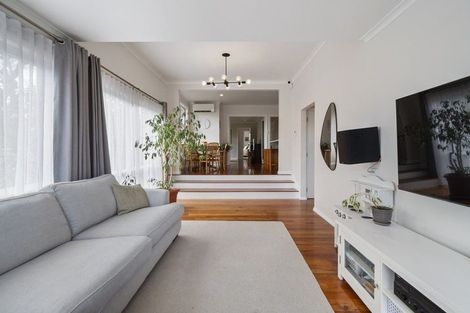 Photo of property in 42 Park Road, West End, Palmerston North, 4412