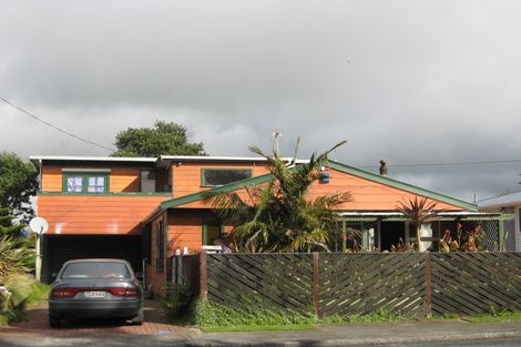 Photo of property in 213 Omata Road, Spotswood, New Plymouth, 4310