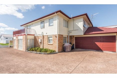 Photo of property in 2a Wattle Street, New Lynn, Auckland, 0600