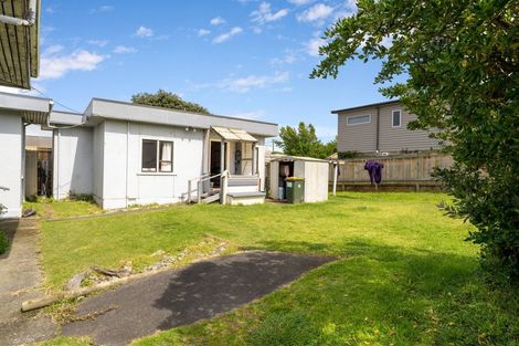 Photo of property in 85 Moana Street, Otaki Beach, Otaki, 5512