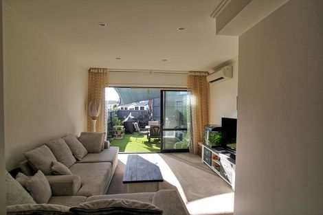 Photo of property in 3 Frances Bryers Road, Hobsonville, Auckland, 0616