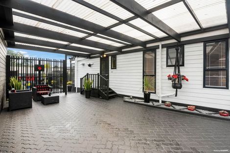 Photo of property in 2/17 Pax Avenue, Forrest Hill, Auckland, 0620