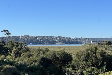 Photo of property in 18 Pukeko Road, Hobsonville, 0616