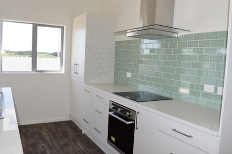 Photo of property in 4 Seagrass Place, Otaki Beach, Otaki, 5512