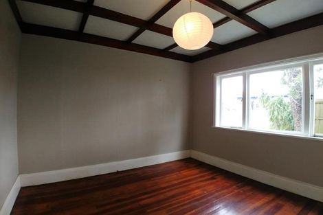 Photo of property in 321 Rangatira Road, Beach Haven, Auckland, 0626