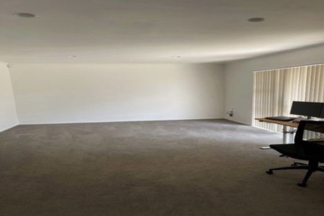 Photo of property in 69 Marina View Drive, West Harbour, Auckland, 0618