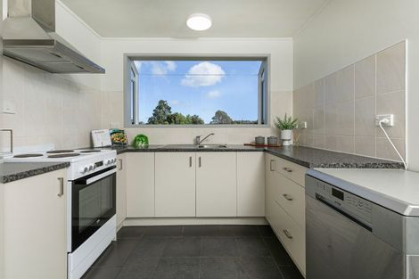 Photo of property in 12 Arthur Street, Riverhead, 0820