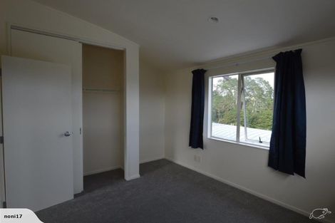 Photo of property in 4b/20 Ian Marwick Place, Birkenhead, Auckland, 0626