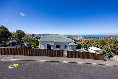 Photo of property in 17 Carnarvon Street, Belleknowes, Dunedin, 9011