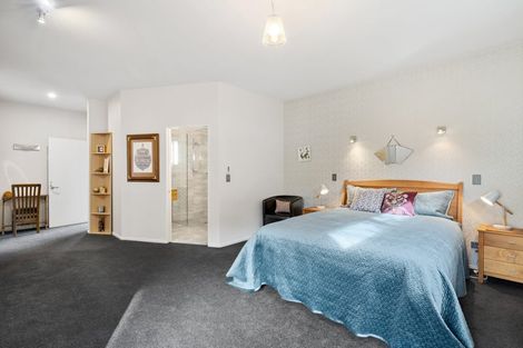 Photo of property in 11 Plynlimon Road, Fendalton, Christchurch, 8052