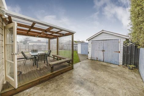 Photo of property in 129 Featherston Street, Palmerston North, 4410