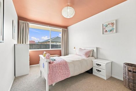 Photo of property in 1/25 Wilsons Road, Saint Martins, Christchurch, 8022