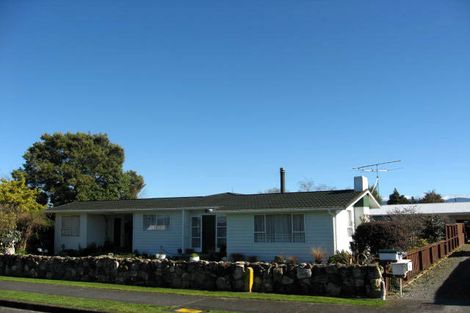 Photo of property in 8 Booth Street, Carterton, 5713