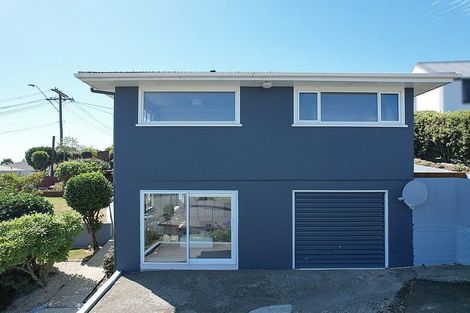Photo of property in 12 Selwyn Street, South Hill, Oamaru, 9400