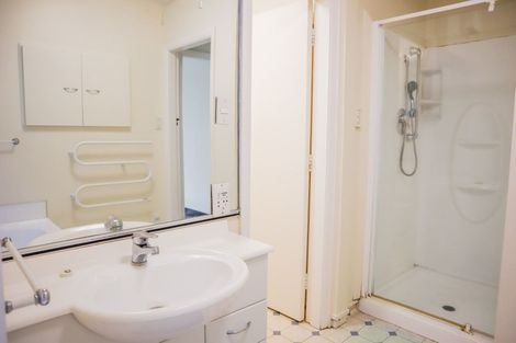 Photo of property in 229 Avonhead Road, Avonhead, Christchurch, 8042